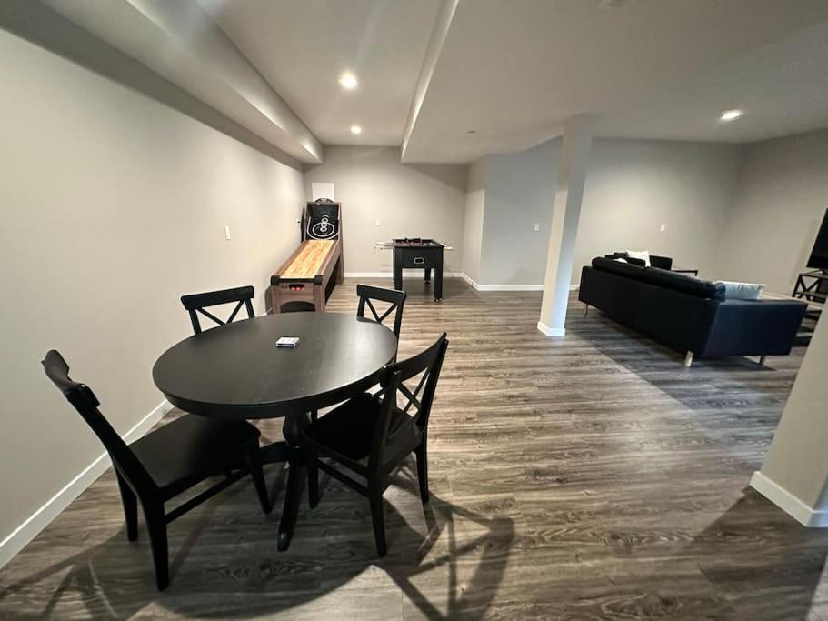 Suite 2 Butler Екстериор снимка