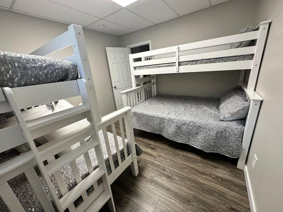 Suite 2 Butler Екстериор снимка