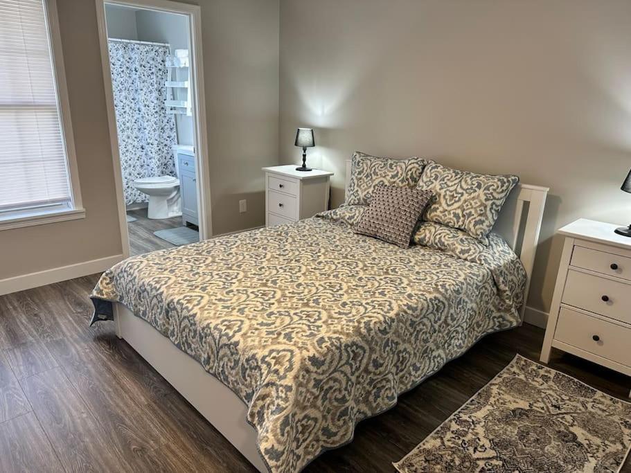 Suite 2 Butler Екстериор снимка